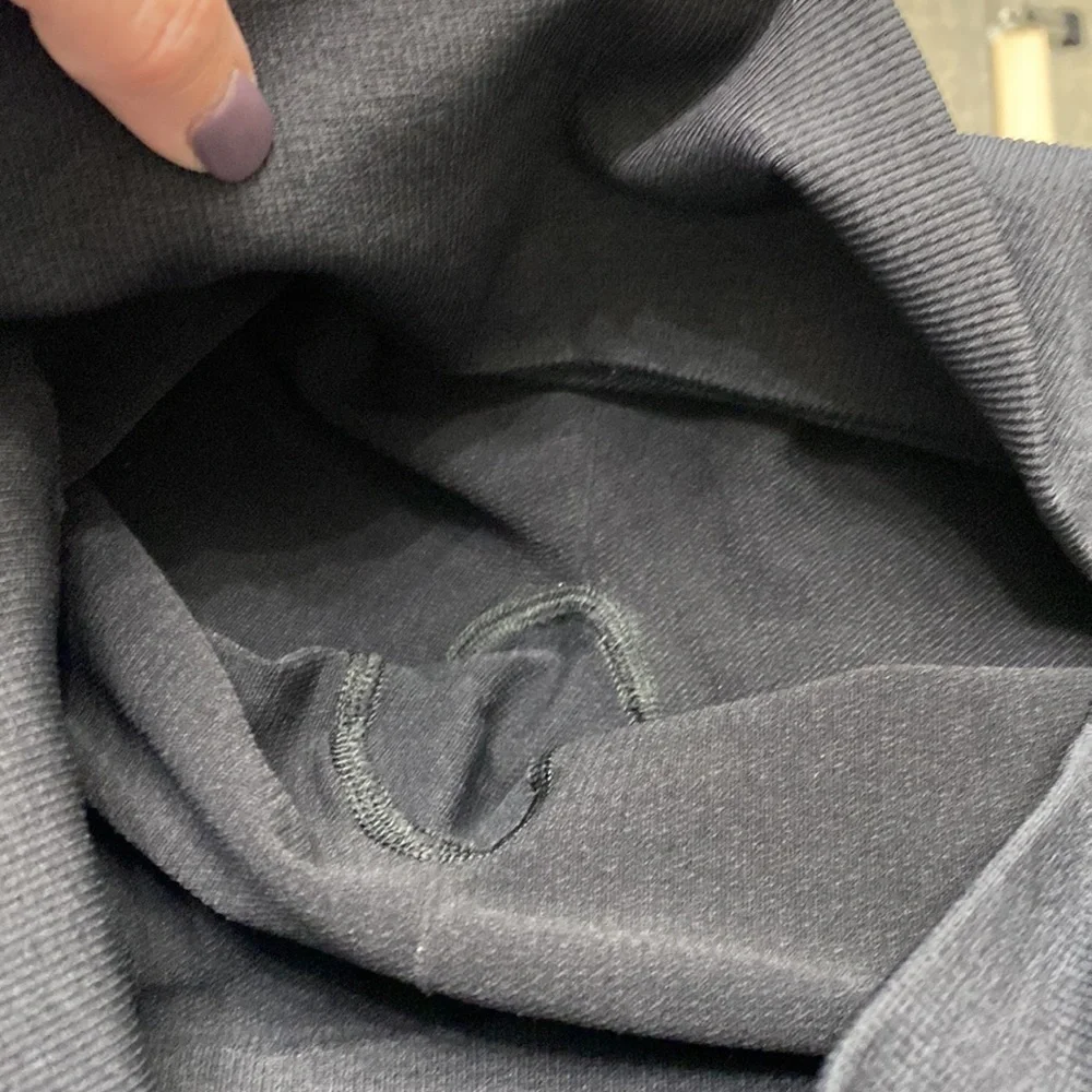 Lululemon grey crop leggings size 4